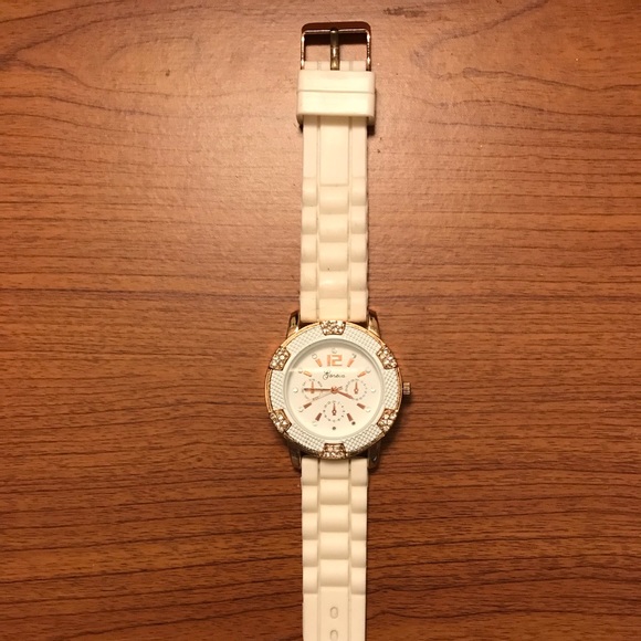 Geneva Rose Gold & White Watch with Silicone Band - Picture 5 of 8